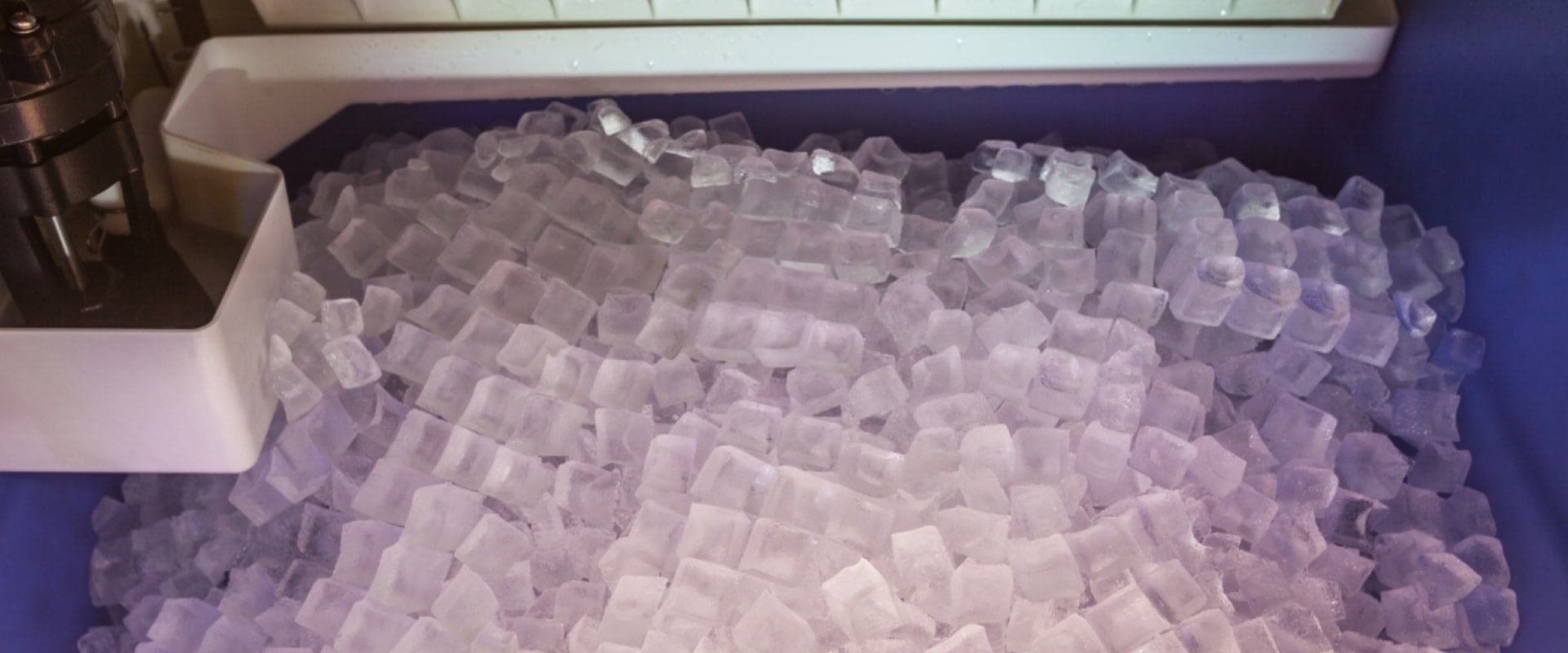 How A Commercial Ice Maker In Houston, TX Pairs Perfectly With Your Shelf Stable Food Staples